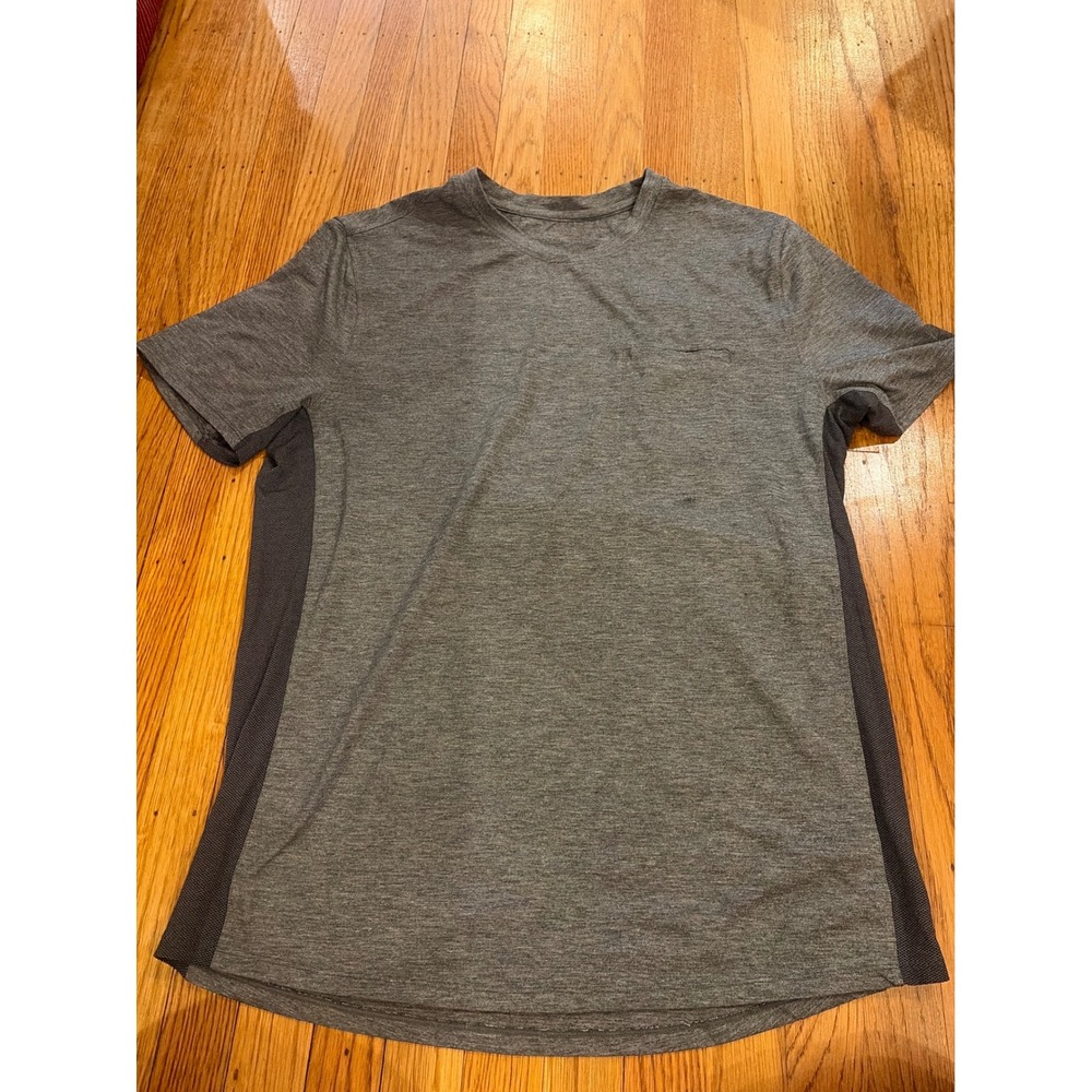 Lululemon Mens Metal Vent Tech Short Sleeve Shirt Grey Size L